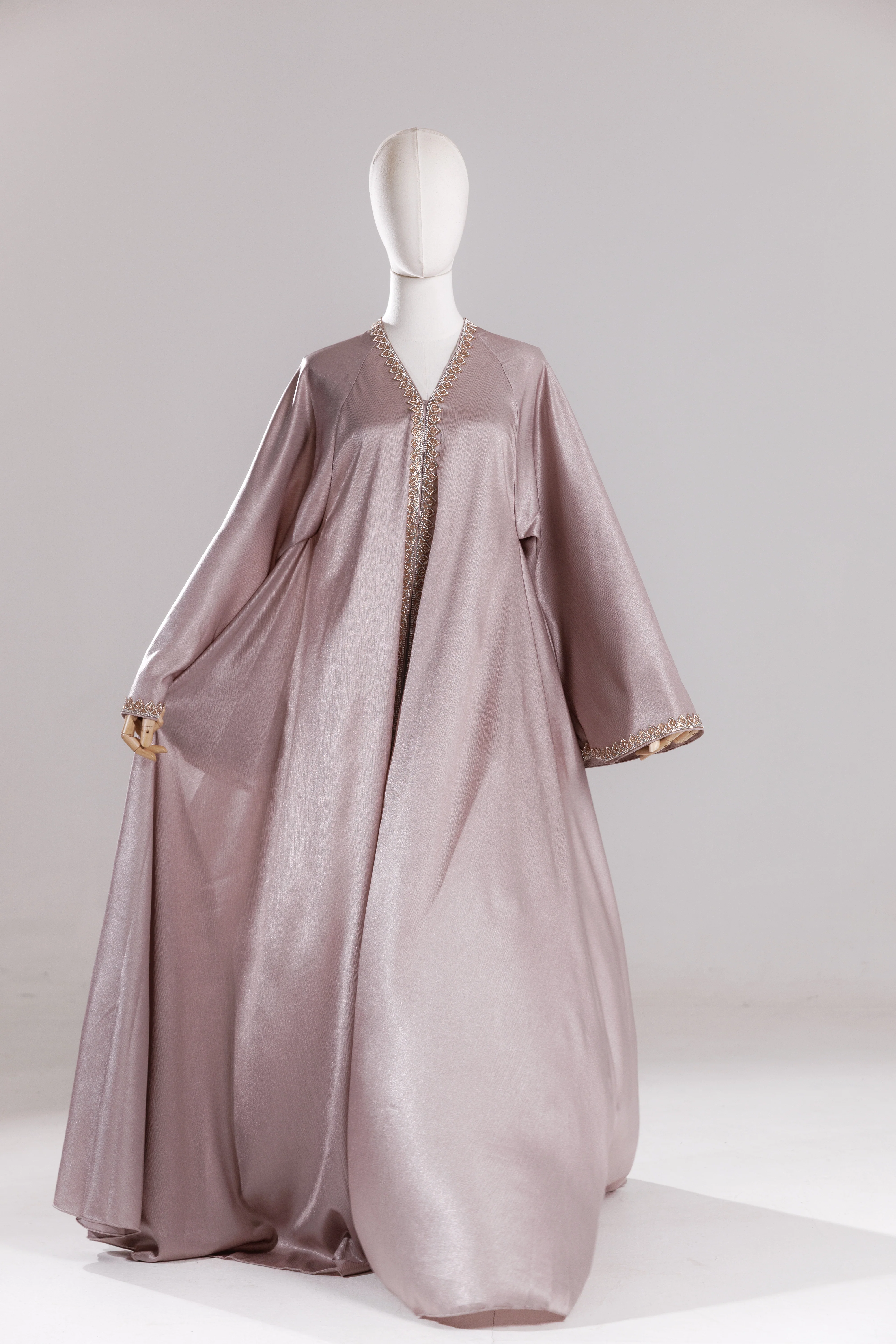 Abaya Layāl - Image 8