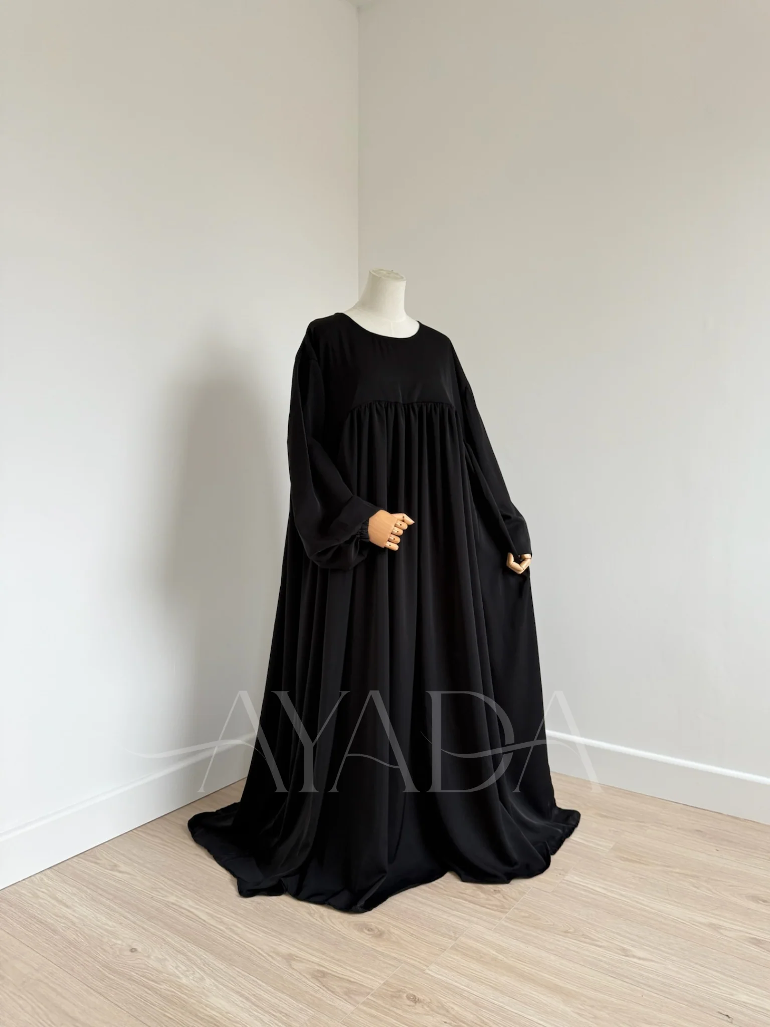 Abaya Manche Ballon Soie de medine - Image 3