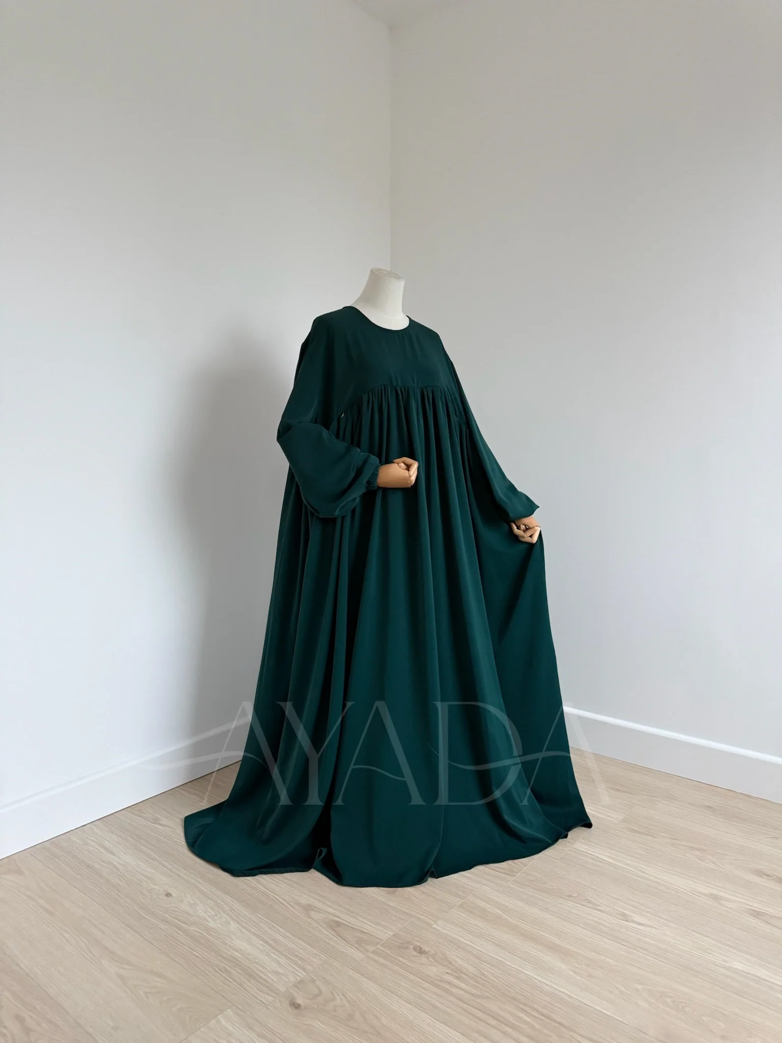 Abaya Manche Ballon Soie de medine - Image 9